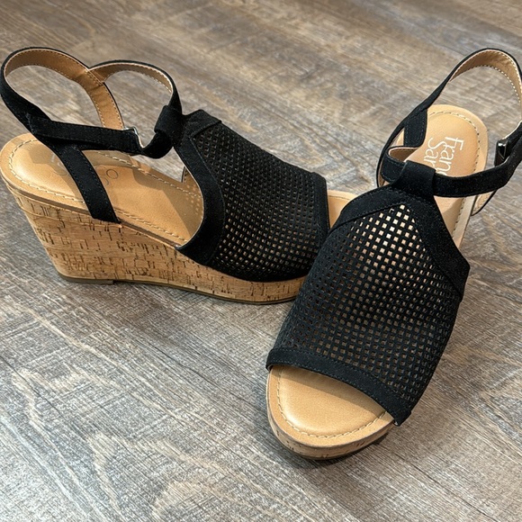 Franco Sarto black wedges size 8 - Picture 3 of 3